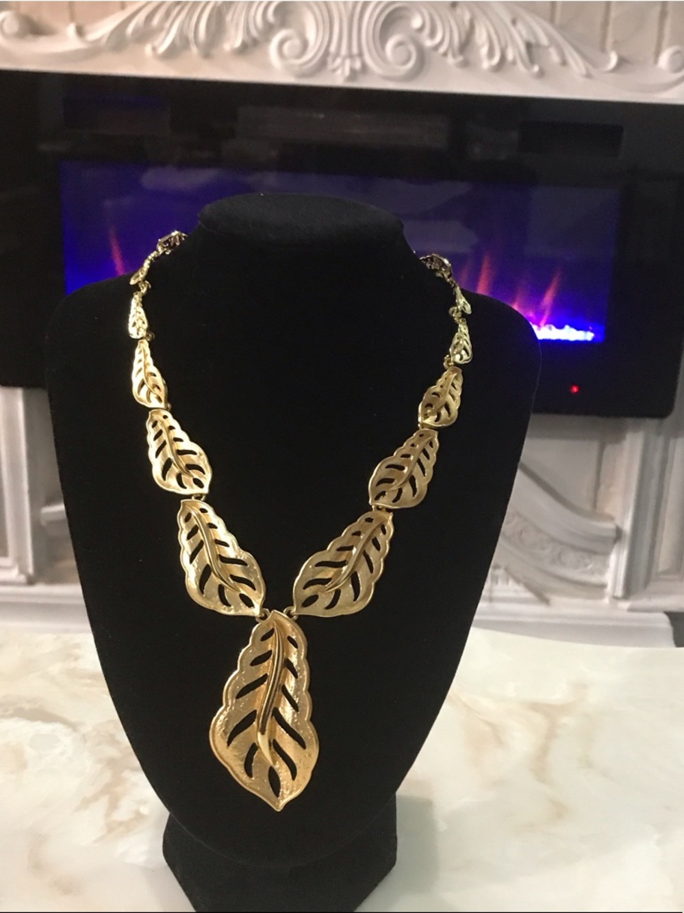 Gold Leaf Statement Necklace - Women Jewelry